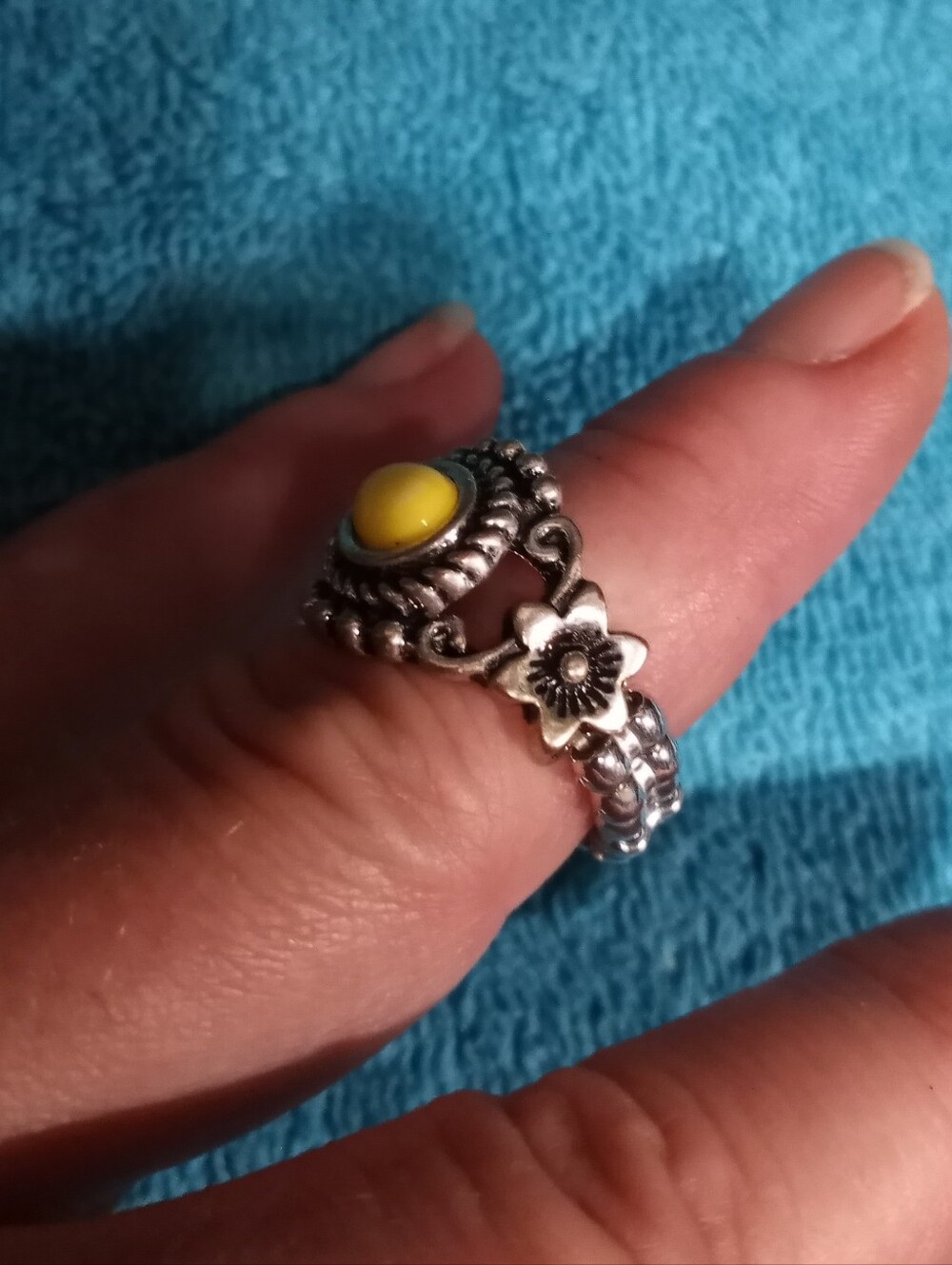 Sterling-Style Silver Stretch Floral Ring with Yellow Center Stone